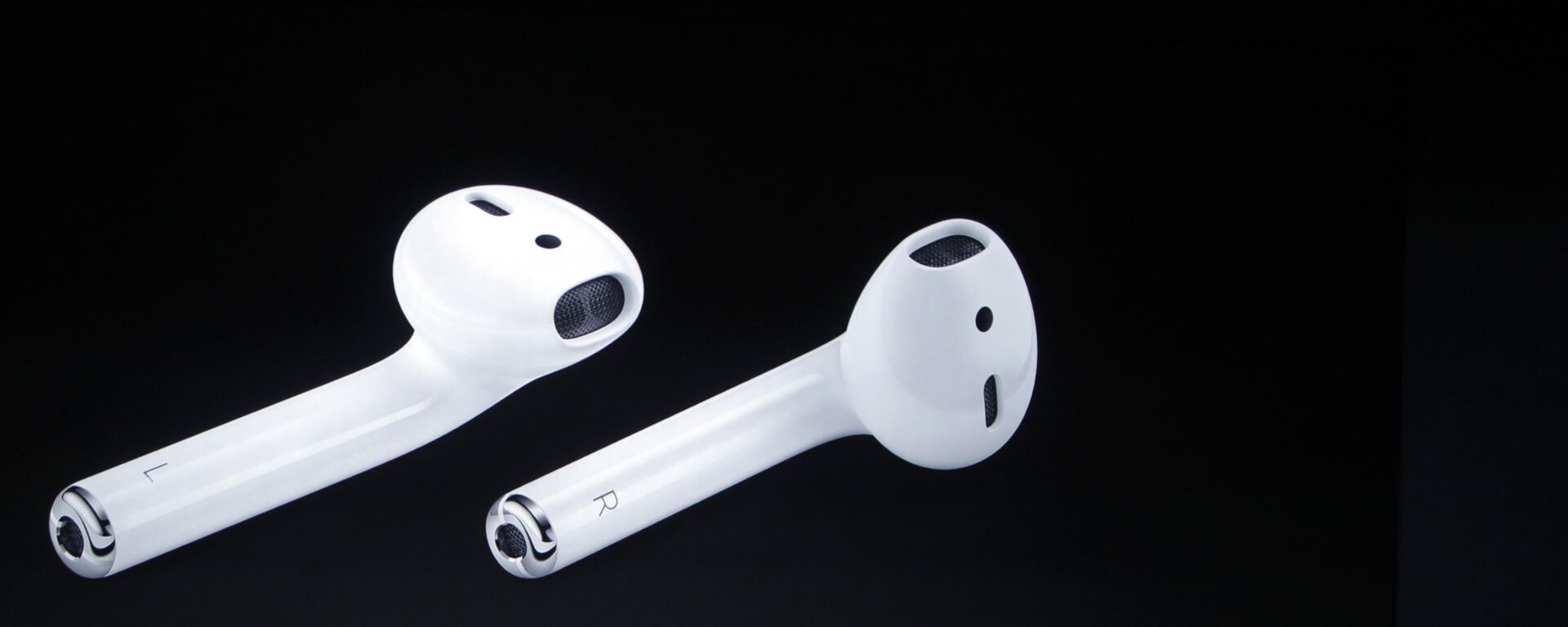 سماعات إير بودز - سبوتنيك عربي, 1920, 05.11.2020