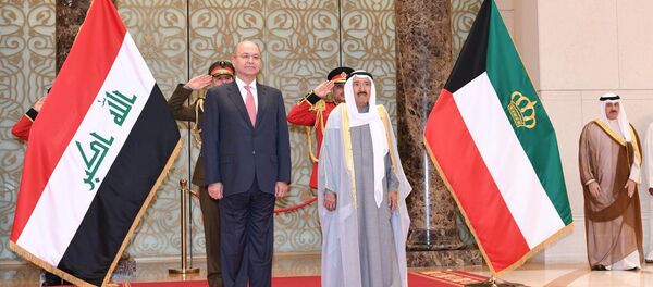 أمير الكويت الشيخ صباح الأحمد الجابر الصباح يستقبل الرئيس العراقي برهم صالح خلال زيارته للكويت - سبوتنيك عربي