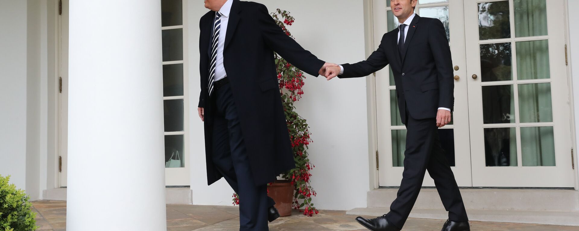 الرئيس الامريكي دونالد ترامب والرئيس الفرنسي ماكرون الرئيس الامريكي دونالد ترامب والرئيس الفرنسي ماكرون - سبوتنيك عربي, 1920, 03.03.2026