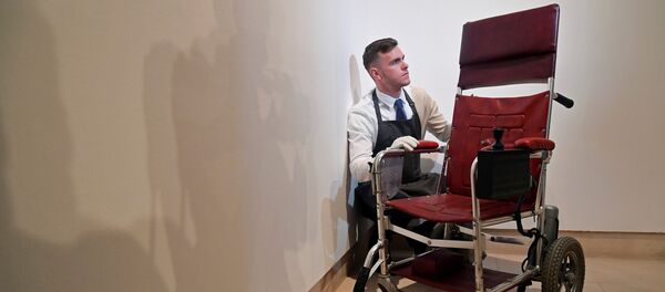 كرسي العالم البريطاني الراحل ستيفن هوكينغ كرسي العالم البريطاني الراحل ستيفن هوكينغ - سبوتنيك عربي