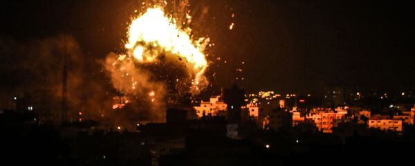 تداعيات قصف الطيران الإسرائيلي لمواقع في قطاع غزة، 12-13 نوفمبر/ تشرين الثاني 2018 تداعيات قصف الطيران الإسرائيلي لمواقع في قطاع غزة، 12-13 نوفمبر/ تشرين الثاني 2018 - سبوتنيك عربي