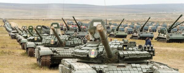 دبابات تي-72 وتي-80 - سبوتنيك عربي