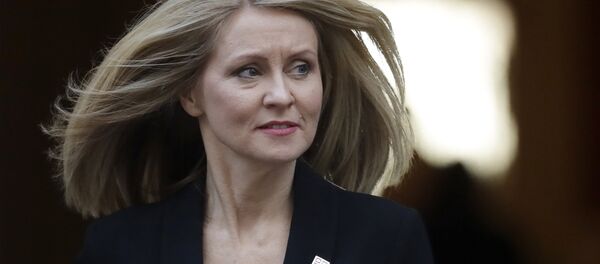 وزيرة العمل في الحكومة البريطانية استر ماكفي وزيرة العمل في الحكومة البريطانية استر ماكفي - سبوتنيك عربي