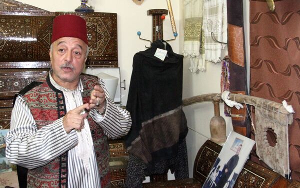دمشقي يعشق الأنتيكا يحوّل بيته التراثي إلى متحف مجاني - سبوتنيك عربي