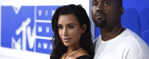 كيم كارداشيان مع زوجها كانيى ويست - سبوتنيك عربي