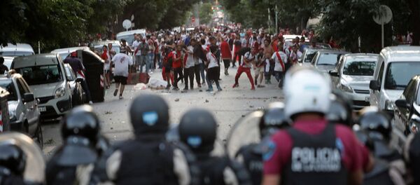 أحداث شغب نهائي كأس الليبرتادوريس بين بوكا جونيورز وريفر بليت - سبوتنيك عربي