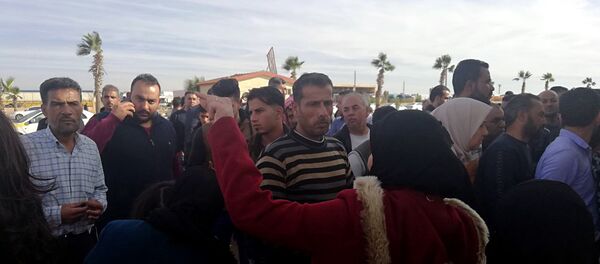 معبر نصيب يشهد عودة مئات السوريين من المخيمات الأردنية إلى درعا - سبوتنيك عربي