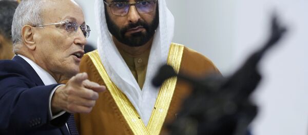 وزير الإنتاج الحربي المصري محمد العصار، ووزير الدفاع الإماراتي محمد بن أحمد البورادي، في معرض إيديكس 2018 في القاهرة، مصر 3 ديسمبر/ كانون الأول 2018 - سبوتنيك عربي