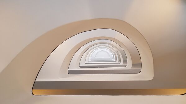 صورة لمشروع هندسي معماري نصف لولبي الفائز في فئة تصوير الهاتف النقال بالمسابقة - سبوتنيك عربي