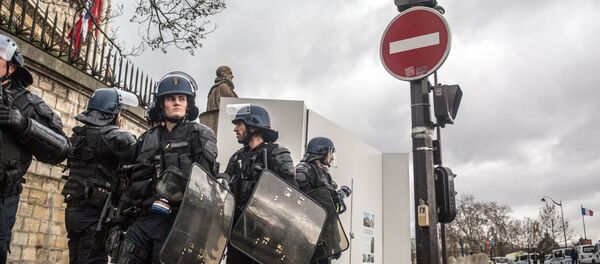 اضراب موظفي الإسعاف في فرنسا - مظاهرات و احتجاجات باريس ضد الإصلاح والتغيير فيما يخص تمويل مركبان النقل الطبي، ديسبمر/ كانون الأول 2018 اضراب موظفي الإسعاف في فرنسا - مظاهرات و احتجاجات باريس ضد الإصلاح والتغيير فيما يخص تمويل مركبان النقل الطبي، ديسبمر/ كانون الأول 2018 - سبوتنيك عربي