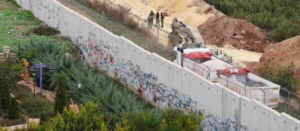 الجيش الإسرائيلي خلال عملية درع الشمال على الحدود اللبنانية - سبوتنيك عربي