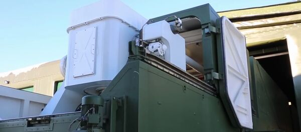 أنظمة بيريسفيت الليزرية أخذت نوبتجيتها القتالية التجريبية في الأول من ديسمبر/كانون الأول 2018 أنظمة بيريسفيت الليزرية أخذت نوبتجيتها القتالية التجريبية في الأول من ديسمبر/كانون الأول 2018 - سبوتنيك عربي