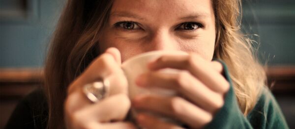 العلماء يحذرون من شرب القهوة والشاي على متن الطائرة - سبوتنيك عربي