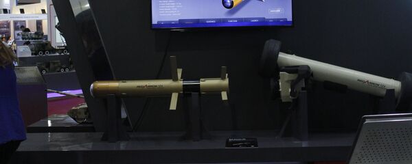 صاروخ السهم الأحمر الصيني المضاد للدبابات في إيديكس 2018 - سبوتنيك عربي