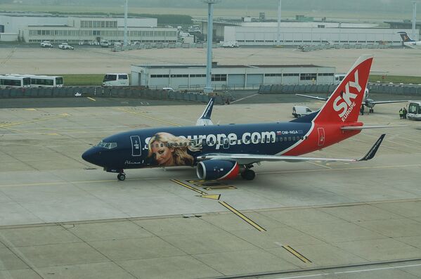 طائرة لشركة الطيران SkyEurope السلوفاكية - سبوتنيك عربي