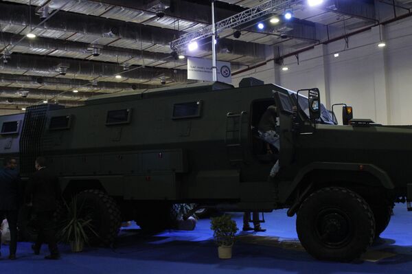 حافلة التمساح مدرعة مصرية ضخمة  - سبوتنيك عربي