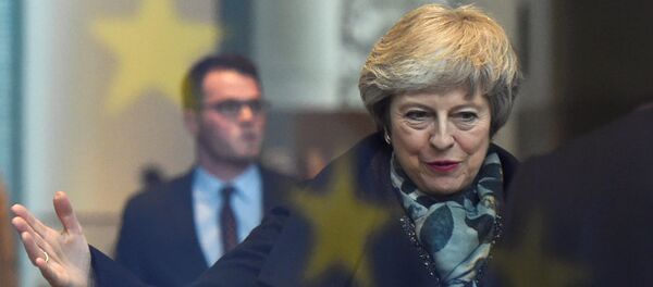 رئيسة الوزراء البريطانية تيريزا ماي - سبوتنيك عربي