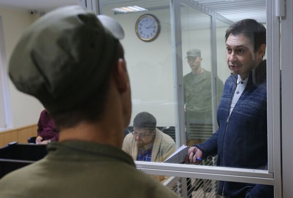 الصحفي الروسي كيريل فيشينسكي في محكمة الاستئناف - سبوتنيك عربي