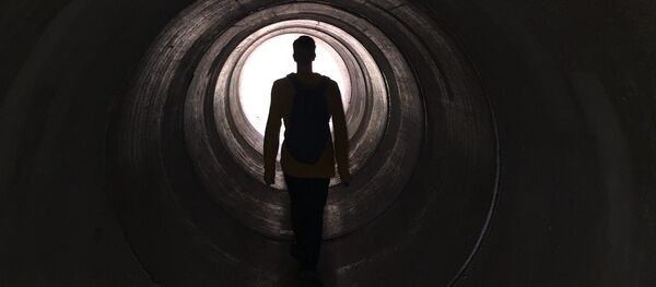 نور ساطع في نهاية نفق - سبوتنيك عربي