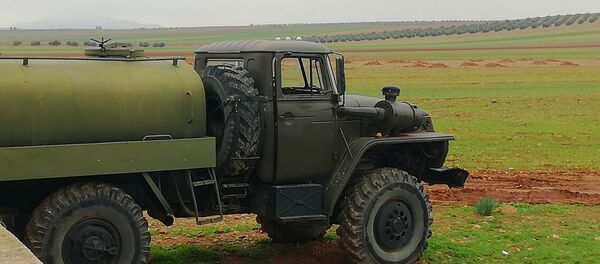 مواقع الجيش السوري بمحيط تل بزام بالقرب من مدينة صوران شمال حماة - سبوتنيك عربي