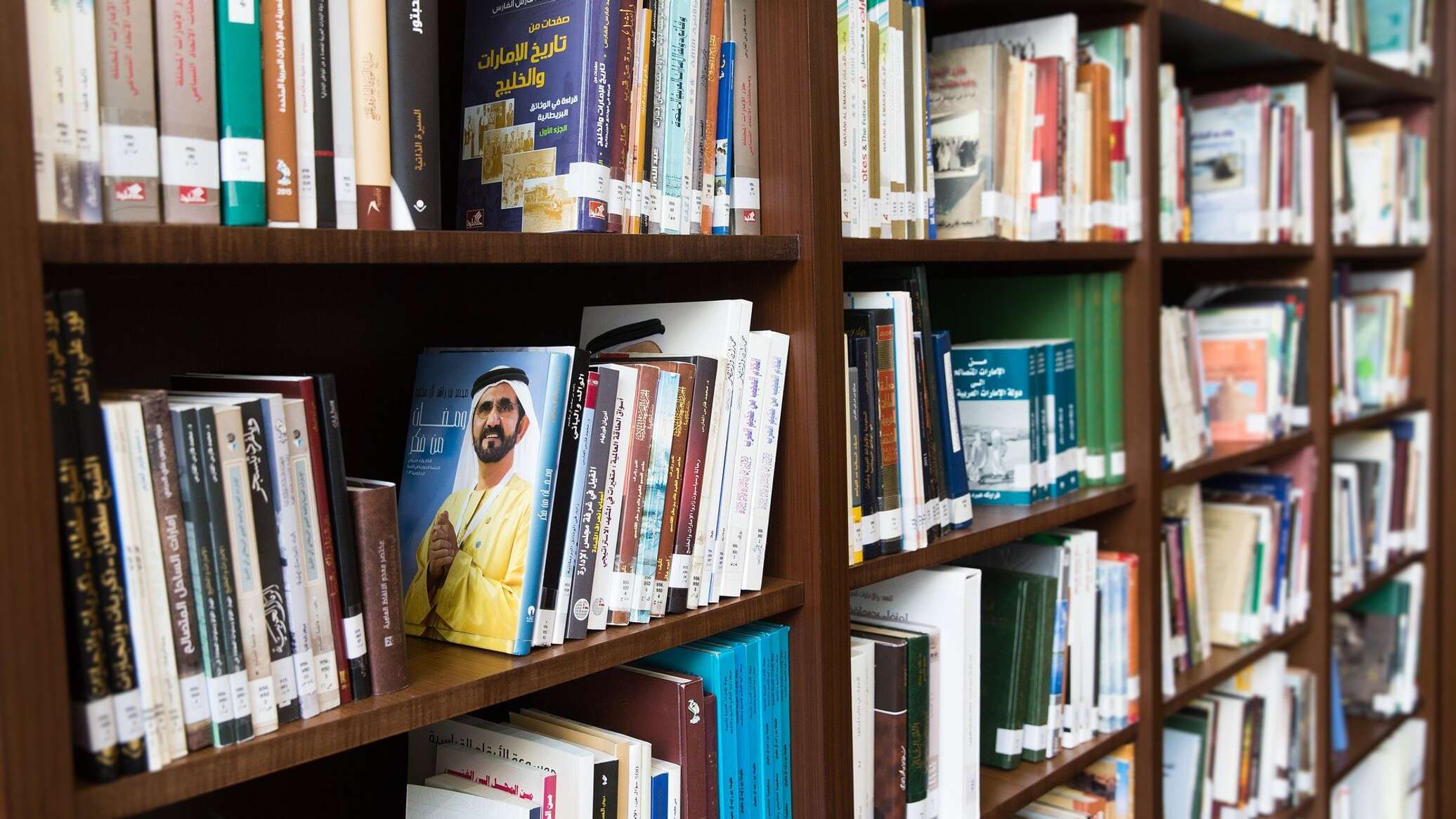 في أيامه الأولى.. أكثر من 300 ألف زائر لمعرض مسقط الدولي للكتاب