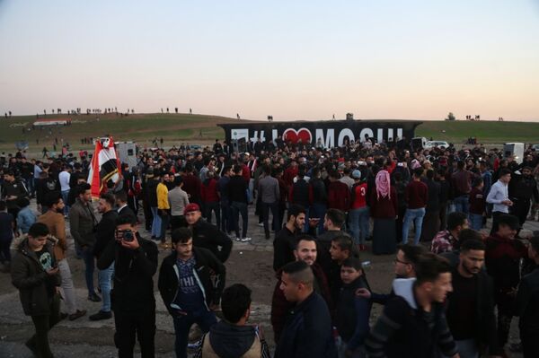 الأسود تحمي مدينة عراقية محررة من داعش - سبوتنيك عربي