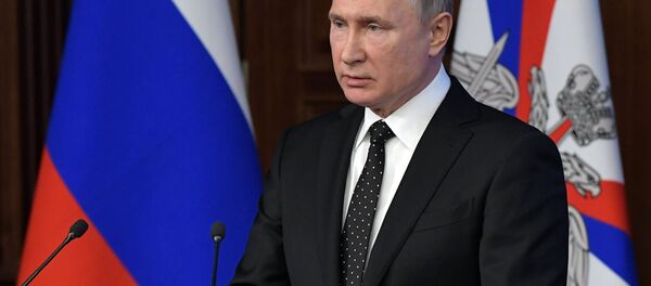 الرئيس الروسي فلاديمير بوتين في اجتماع موسع في وزارة الدفاع الروسية، 18 ديسمبر/ كانون الأول 2018 - سبوتنيك عربي