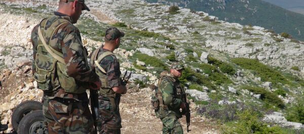 الجيش السوري يراقب المنحدرات في ريف اللاذقية ويقطع طريق التركستانيين شرقاً - سبوتنيك عربي