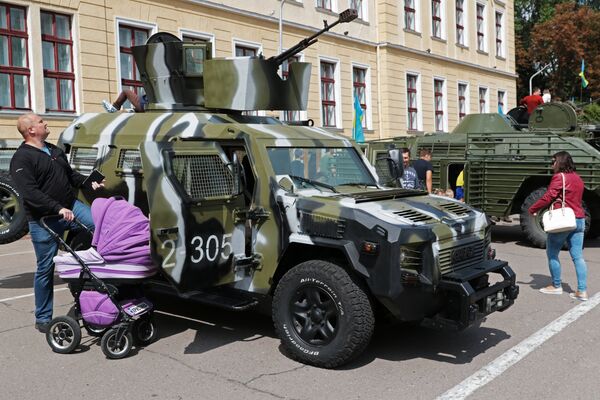 عربة كوبرا من صنع أوكراني - سبوتنيك عربي