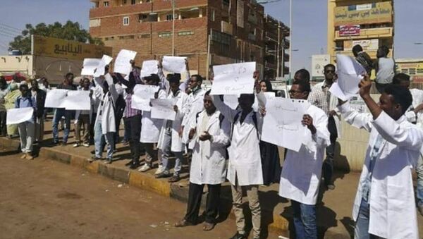 احتجاجات الأطباء في السودان - سبوتنيك عربي
