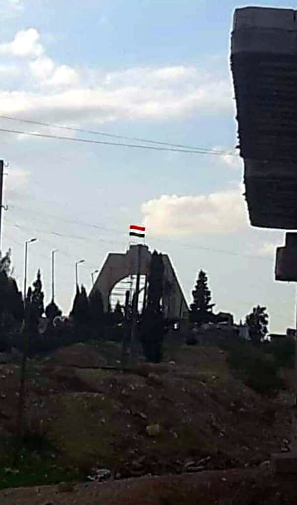 الجيش السوري يرفع العلم فوق سد تشرين على نهر الفرات - سبوتنيك عربي