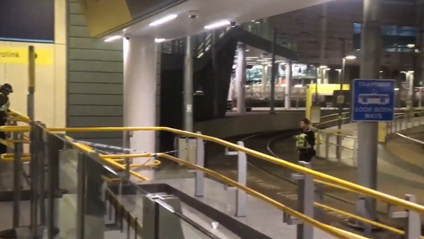 حادث طعن بمحطة قطارات فيكتوريا في مانشستر - سبوتنيك عربي