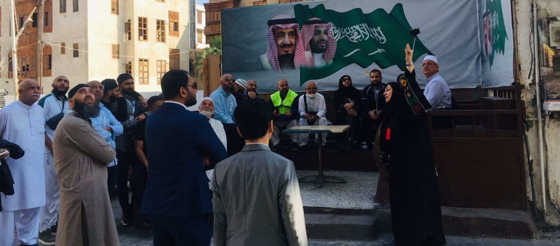 سعوديات يعملن في الإرشاد السياحي سعوديات يعملن في الإرشاد السياحي - سبوتنيك عربي, 1920, 26.10.2019