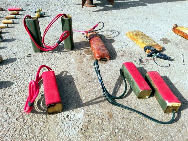 الجيش السوري يضبط ألغاما إسرائيلية وأحزمة ناسفة شرق درعا - سبوتنيك عربي