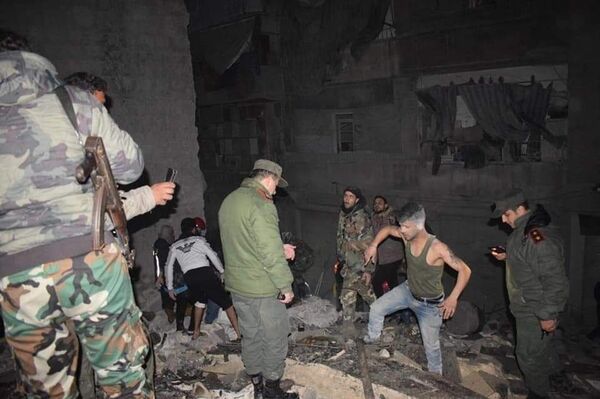 بانهيار مبنى سكني بحي الصالحين في حلب - سبوتنيك عربي