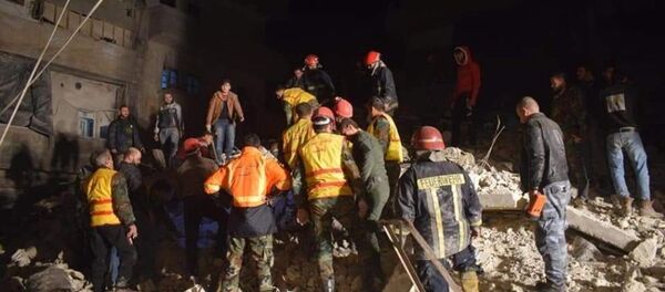 انهيار مبنى سكني بحي الصالحين في حلب انهيار مبنى سكني بحي الصالحين في حلب - سبوتنيك عربي