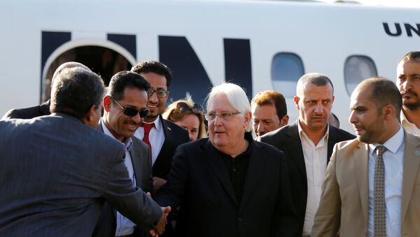  موفد الأمم المتحدة إلى اليمن مارتن غريفيث أثناء وصوله العاصمة صنعاء - سبوتنيك عربي
