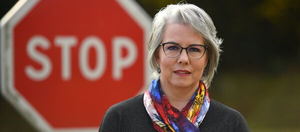 المؤسسة والمتحدثة باسم حركة الاحتجاج الفرنسية السترات صفراء جاكلين مورو المؤسسة والمتحدثة باسم حركة الاحتجاج الفرنسية السترات صفراء جاكلين مورو - سبوتنيك عربي