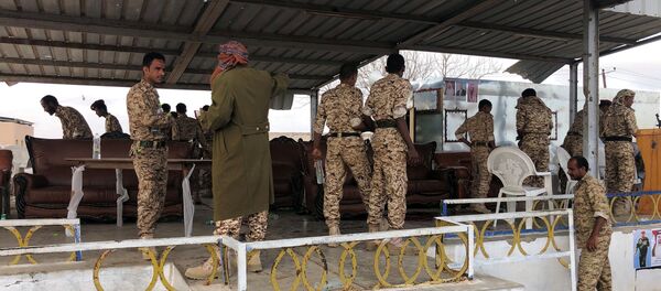 عرض عسكري لقوات الجيش اليمني في محافظة لحج باليمن - سبوتنيك عربي