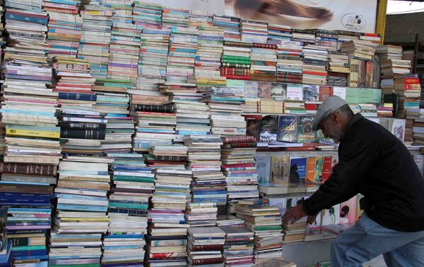 في سوق الوراقين الدمشقي... الكتاب يحيا من جديد - سبوتنيك عربي