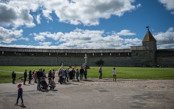 السياح في كرملين بسكوف - سبوتنيك عربي