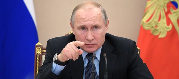 الرئيس الروسي فلاديمير بوتين أثناء اجتماع مع أعضاء الحكومة الروسية، 16 يناير/ كانون الثاني 2019 - سبوتنيك عربي