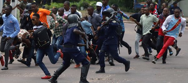 رجال شرطة مكافحة الشغب الكونغوليين - سبوتنيك عربي