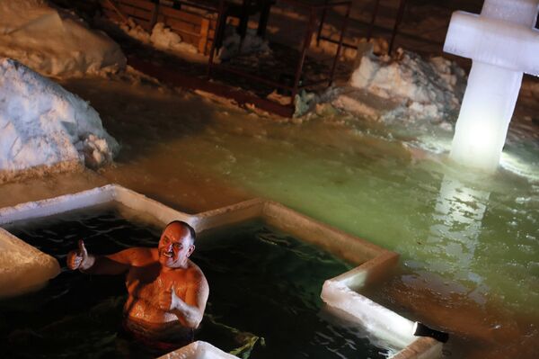 احتفالات عيد الغطاس في موسكو - سبوتنيك عربي