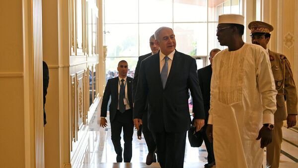 رئيس الوزراء الإسرائيلي بنيامين نتنياهو والرئيس التشادي إدريس ديبي - سبوتنيك عربي