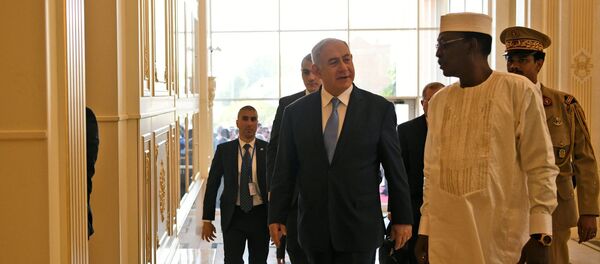 رئيس الوزراء الإسرائيلي بنيامين نتنياهو والرئيس التشادي إدريس ديبي - سبوتنيك عربي