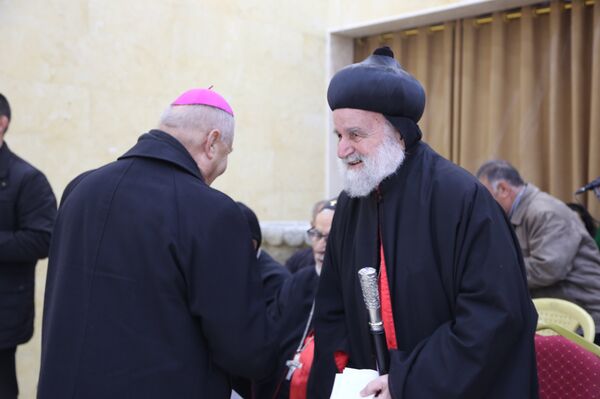 تنصيب أول مطران في مدينة الموصل - سبوتنيك عربي