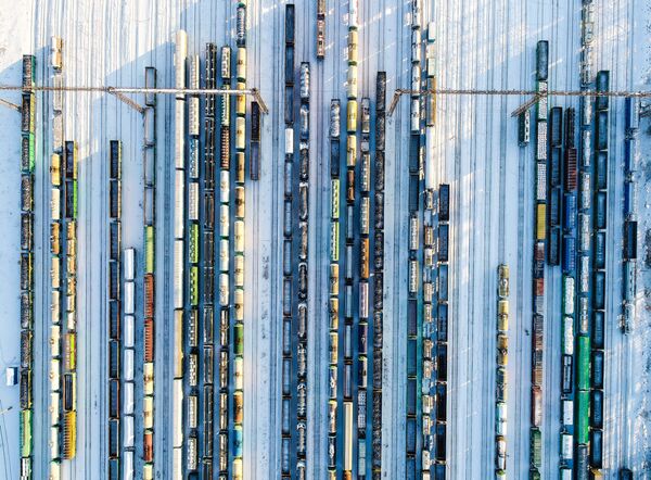 قطارات الشحن تقف في محطة بيكاسوفو-سورتيروفوتشنويه - سبوتنيك عربي