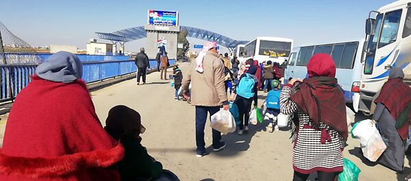 عودة نحو 100 سوري من مخيمات الأردن بينهم عشرات الفارين من الخدمة العسكرية - سبوتنيك عربي