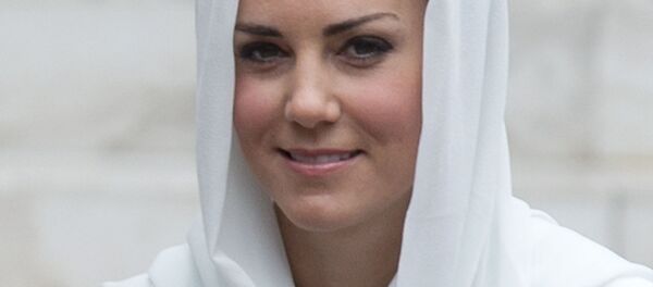 دوقة كامبريدج، الأميرة كيت ميدلتون خلال زيارتها إلى كوالالمبور، ماليزيا 14 سبتمبر/ أيلول 2014 - سبوتنيك عربي